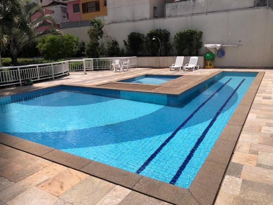 Apartamento inteiro 3 ambientes 3 WCs 2 vagas gigantes e iMac