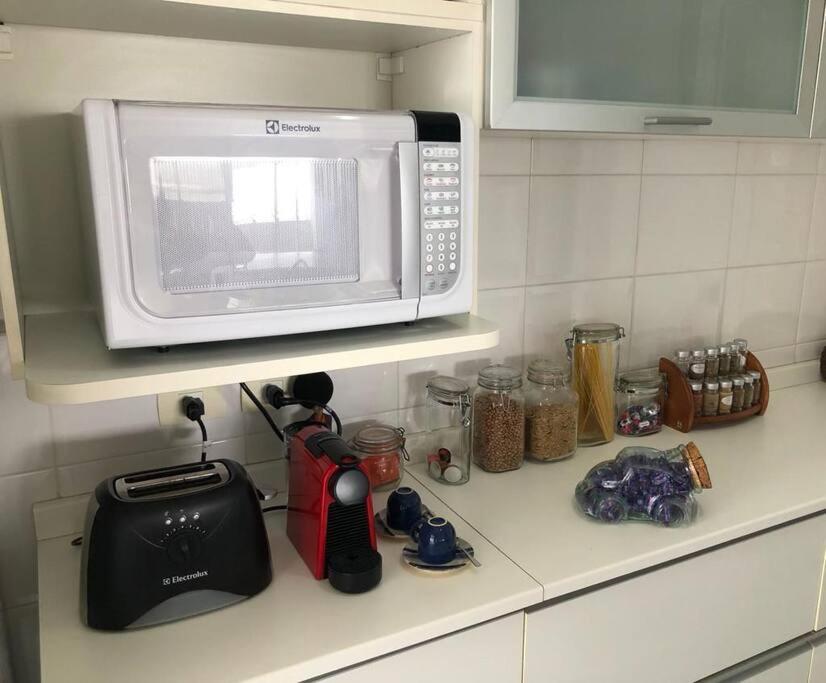 Apartamento inteiro 3 ambientes 3 WCs 2 vagas gigantes e iMac