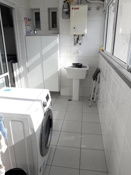 Apartamento inteiro 3 ambientes 3 WCs 2 vagas gigantes e iMac