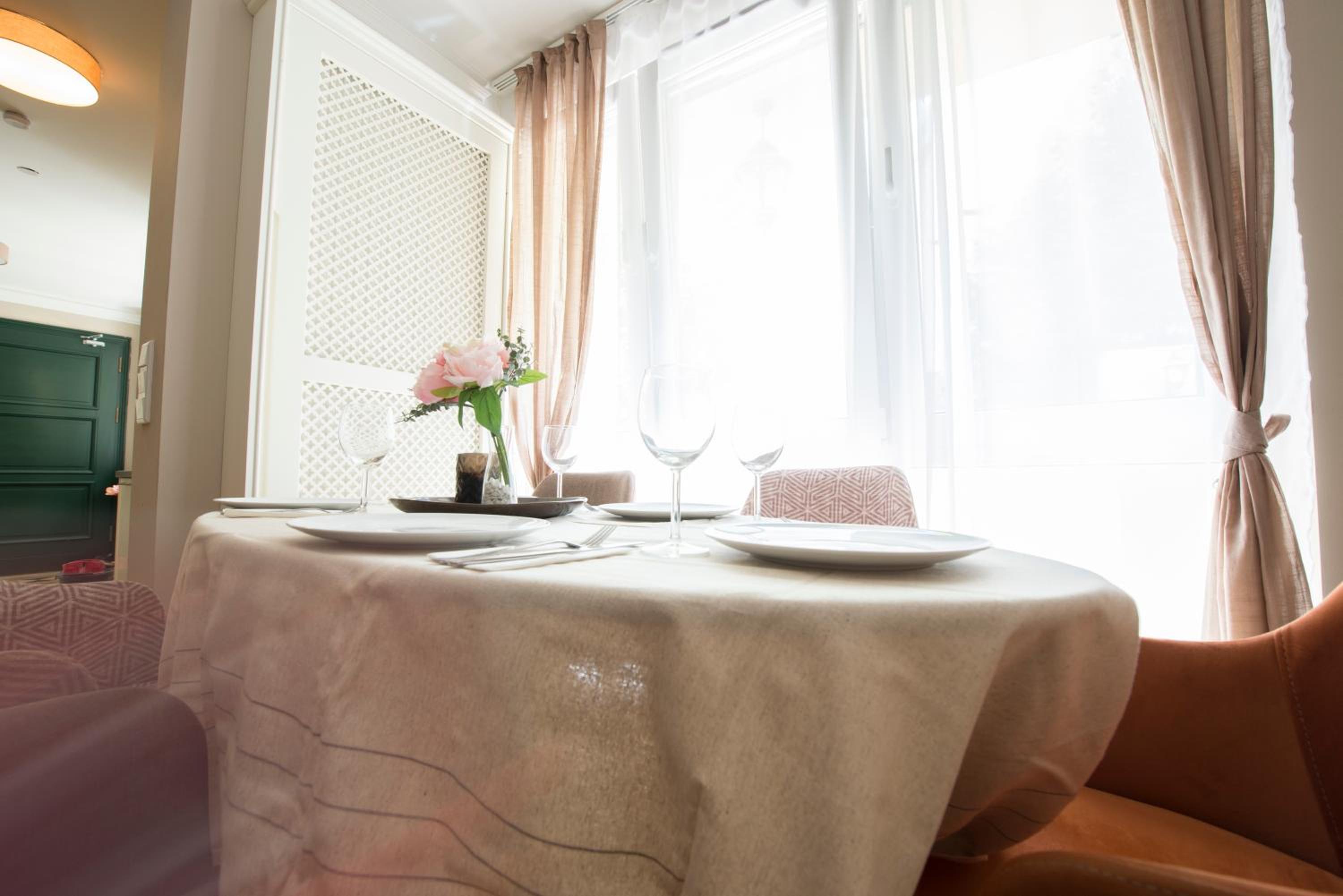 Lux Central Apartment