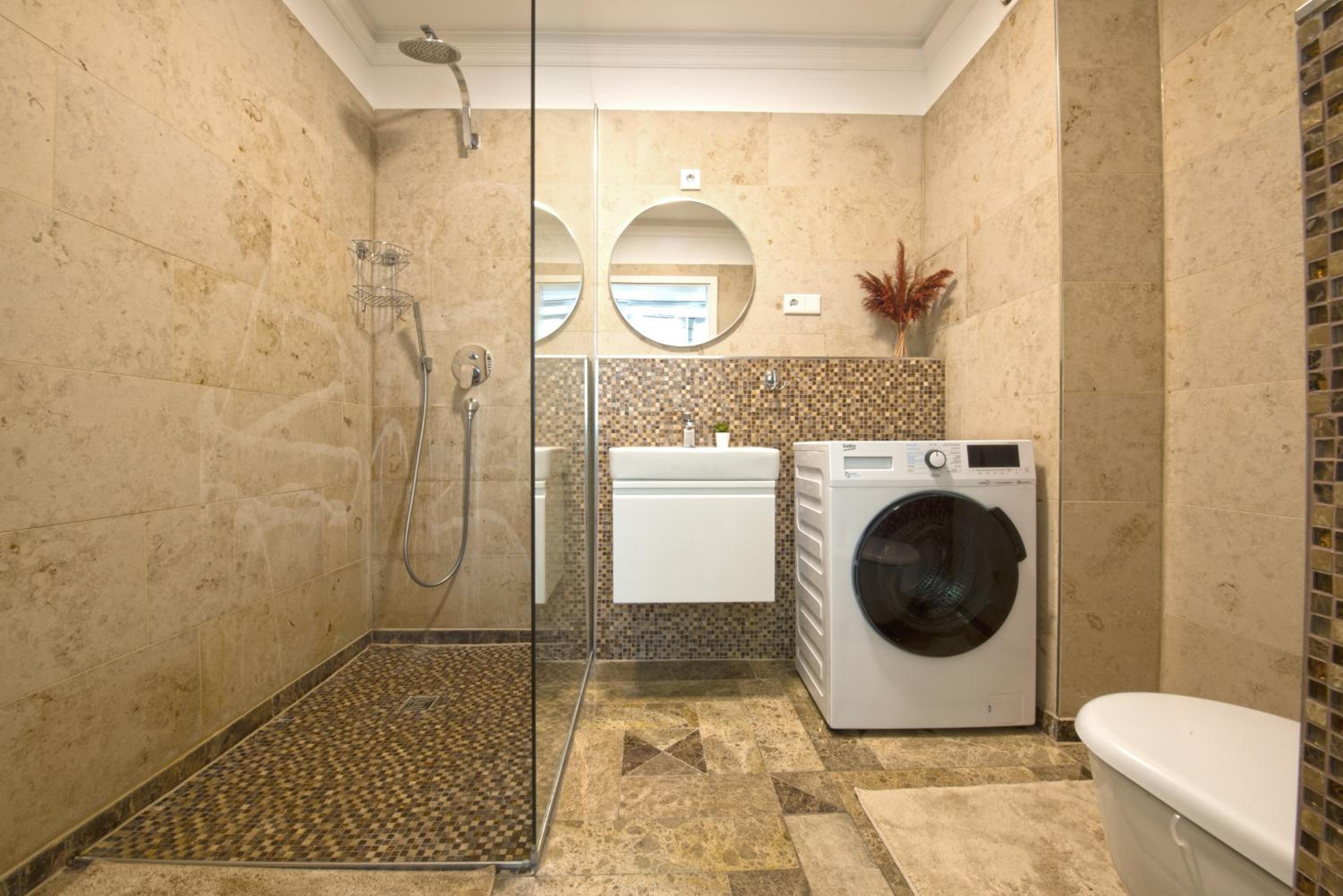 Lux Central Apartment