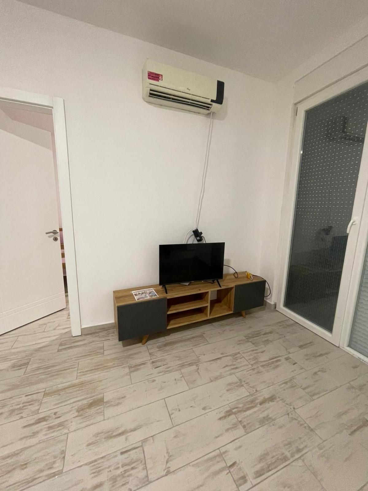 Apartments in Shengjin photo 3