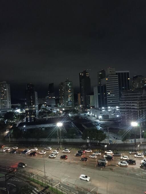 Flat novo, moderno e com vista sensacional