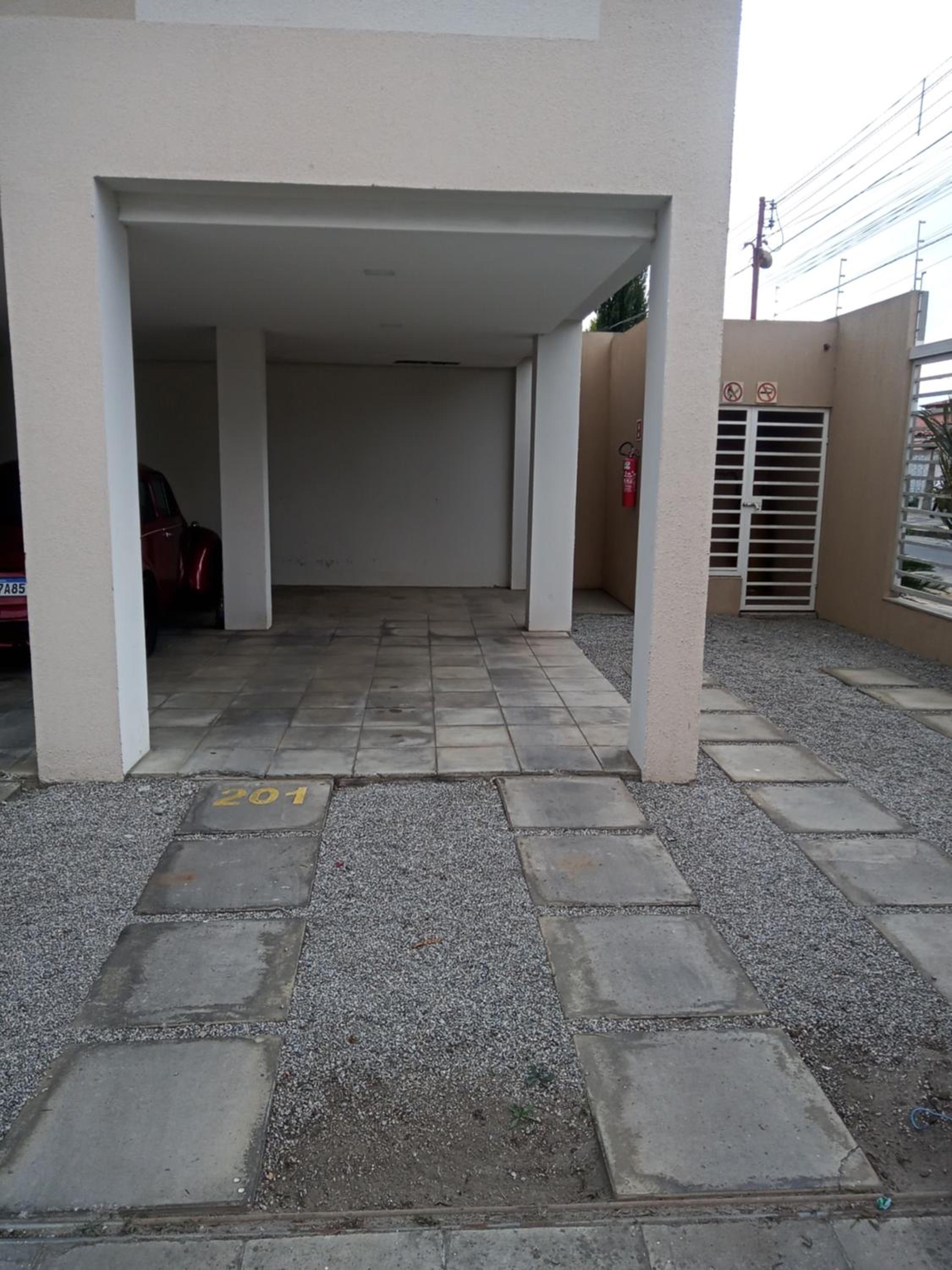 Apartamento completo 3 quartos Suíte Sala Cozinha Lavanderia e perto de tudo