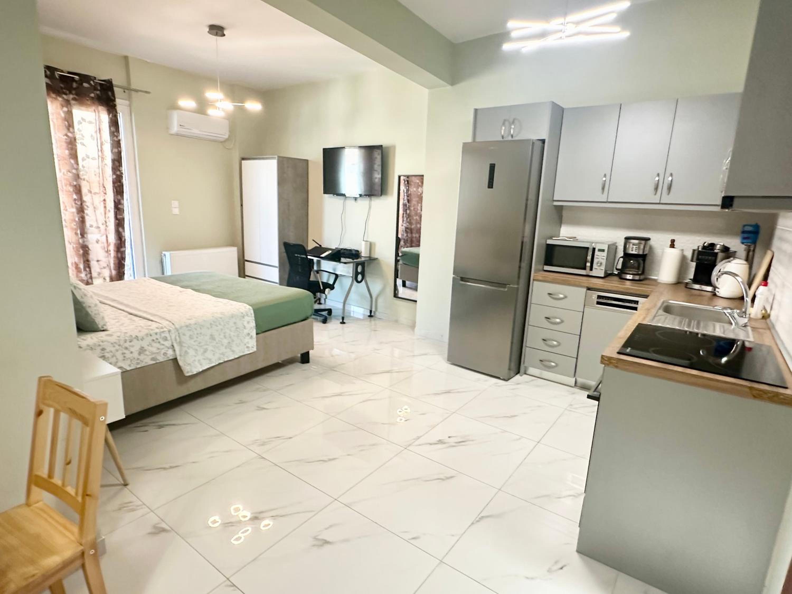 Acropolis Modern Apartments free parking,free pet hosting,Netflix
