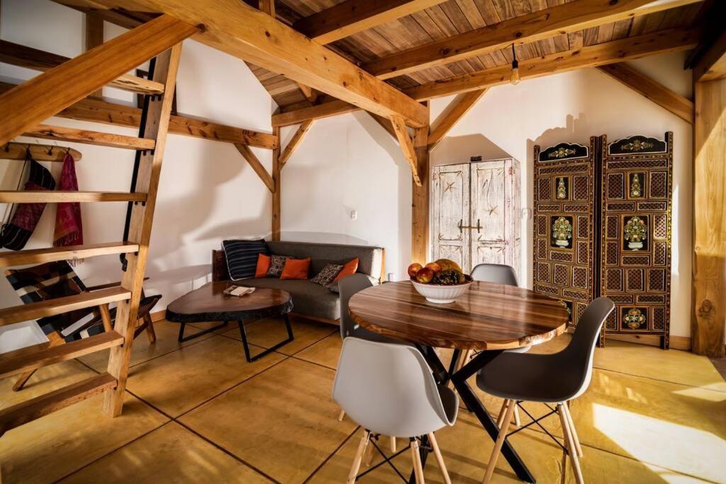Casita Acantilado - Timber Frame Tiny House