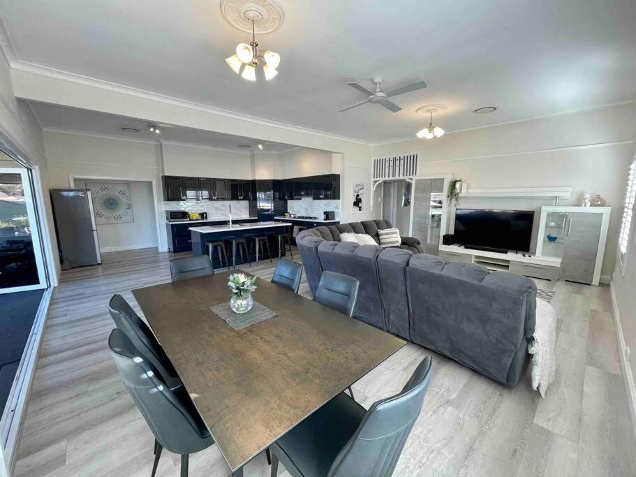 Kamira House - Pool Table and Pool - Perfect Getaway