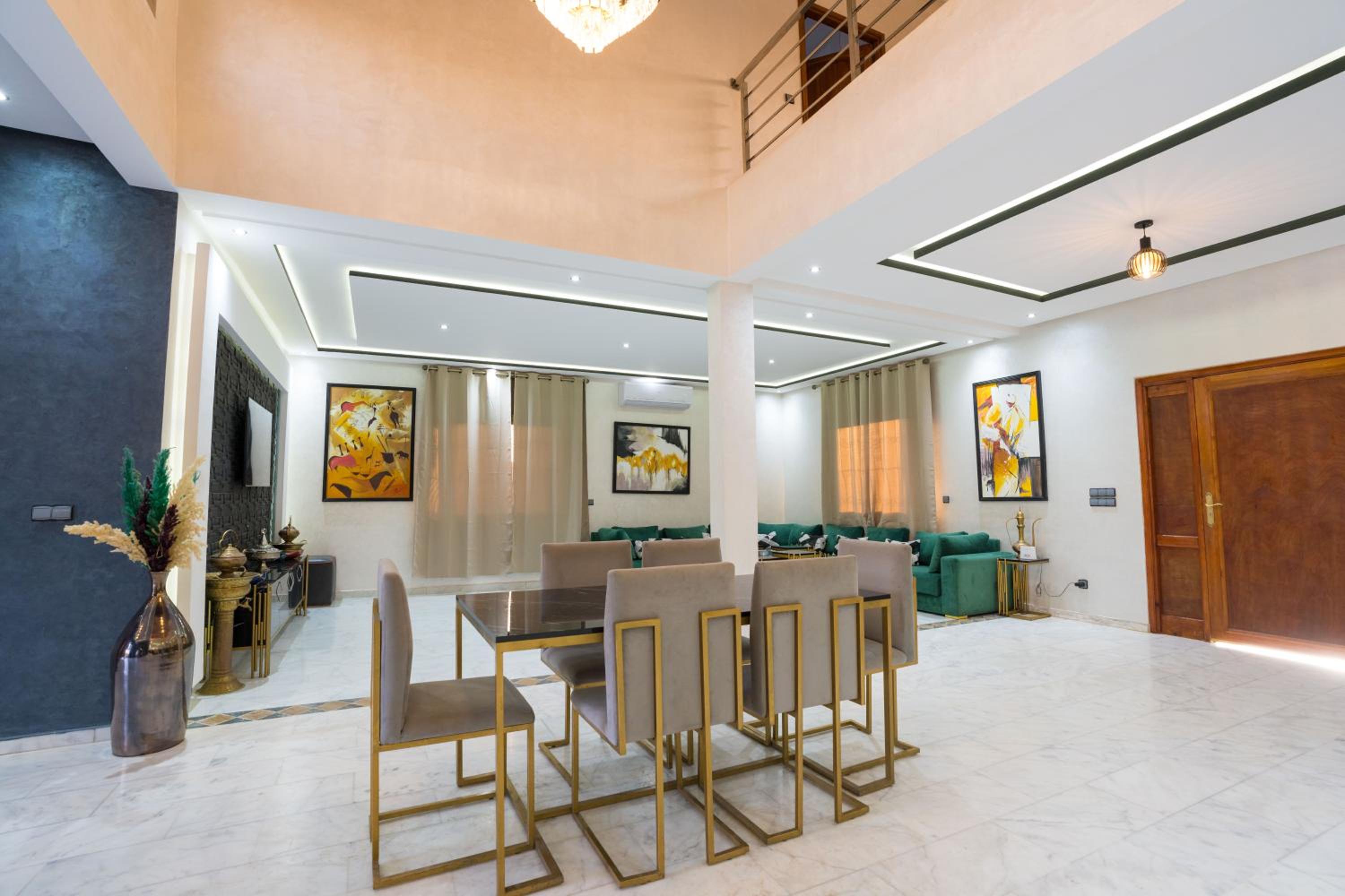 VILLA MYAD