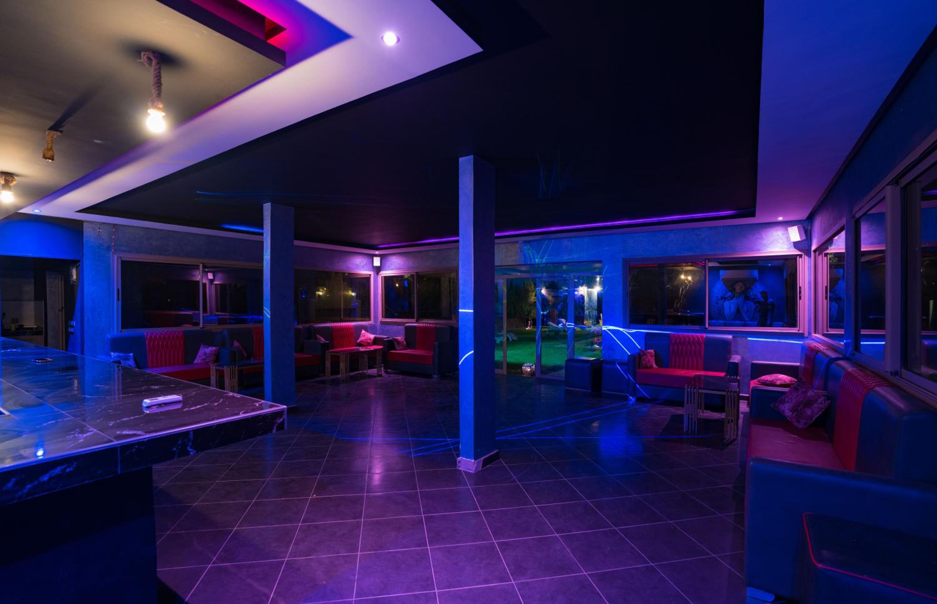 lounge