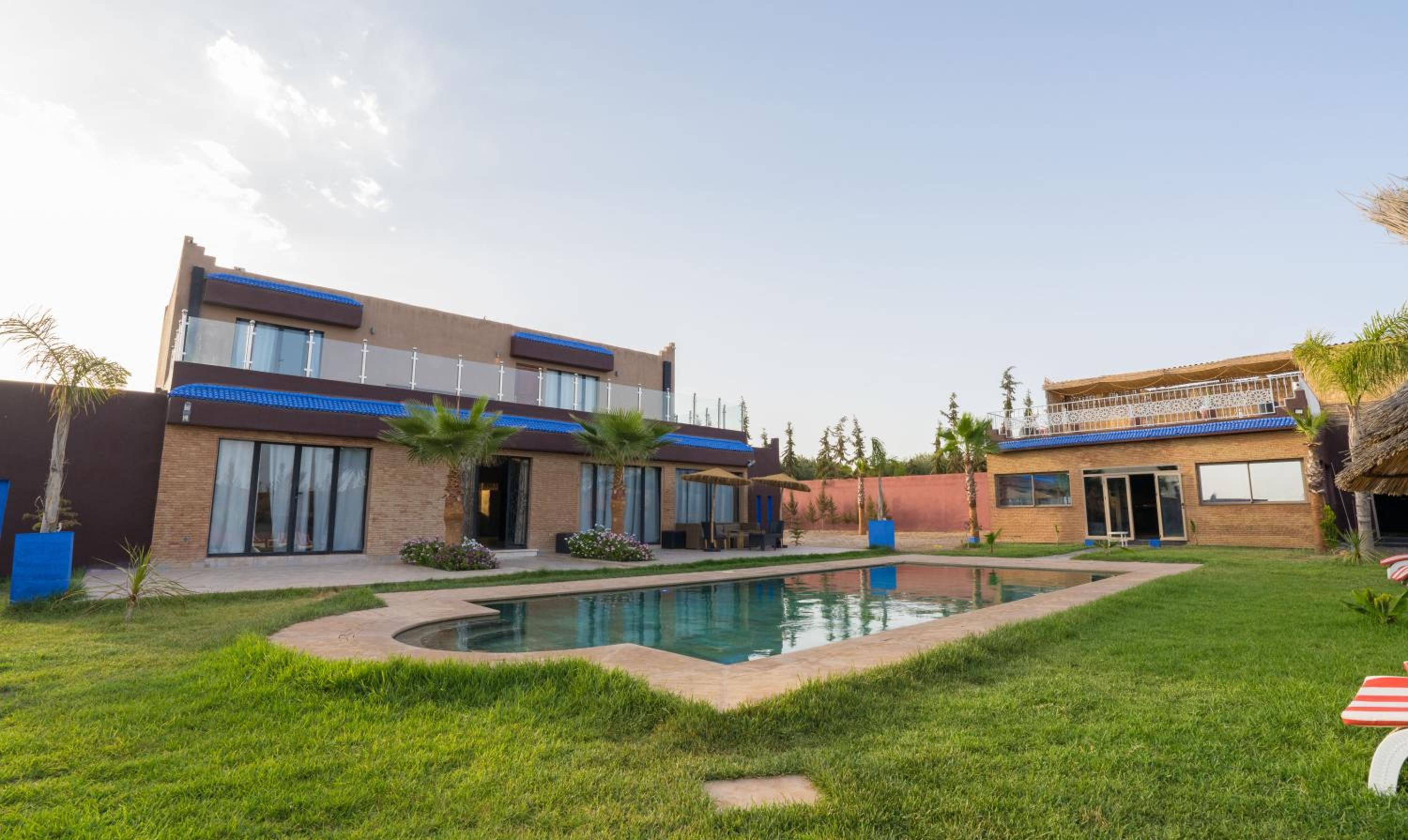 VILLA MYAD
