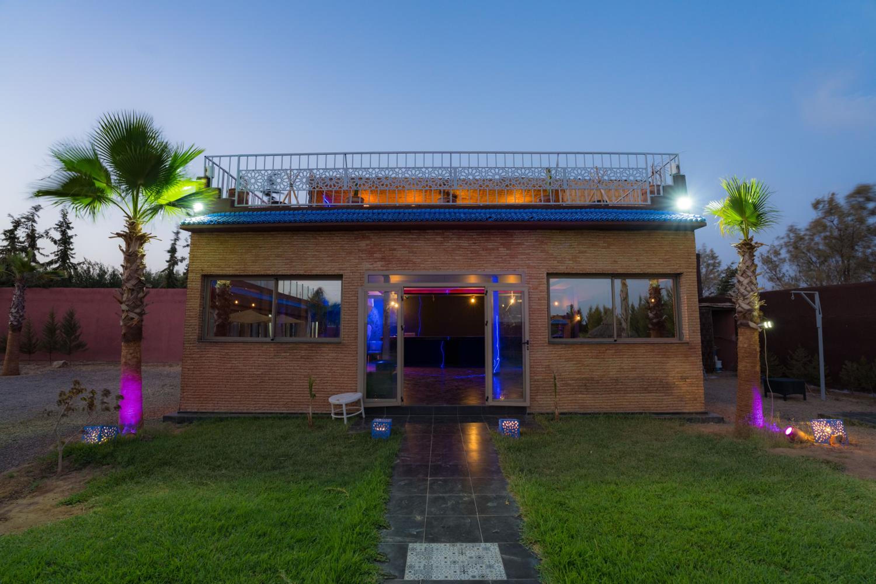 VILLA MYAD
