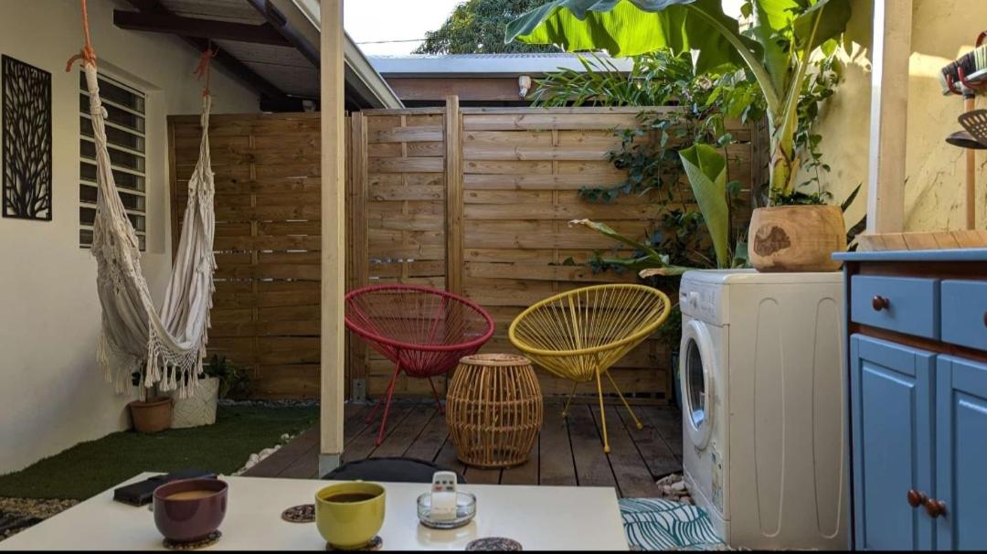 Hotel Le Patio Fleuri - Studio et terrasse privé à Cayenne - Image 1
