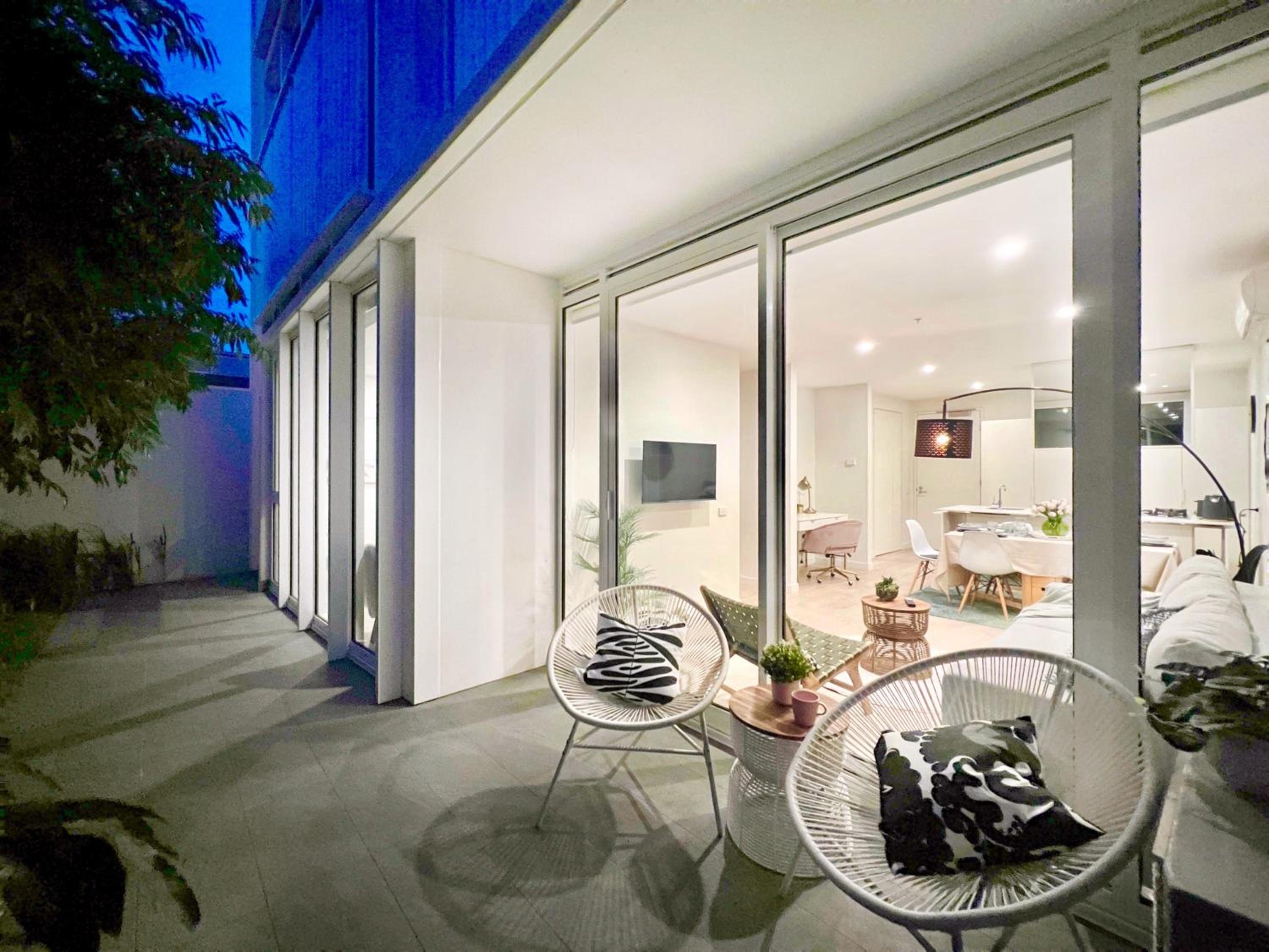 Indulge Luxury Holiday Near Brighton Beach with Private Garden Parking