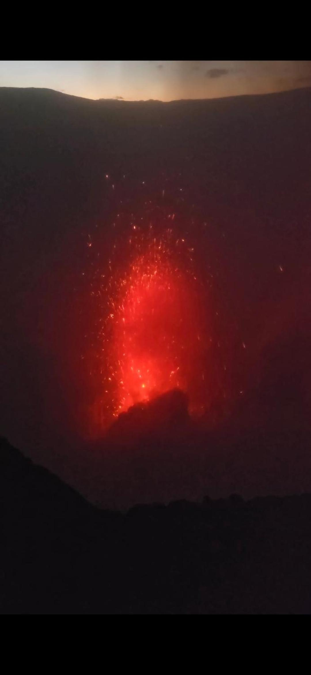 Tanna Volcano View Tree House view 3