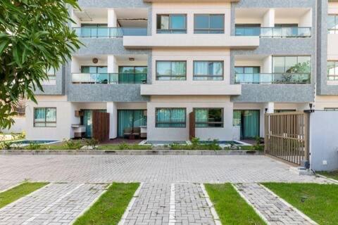 Porto Malé 06 - Flat com localização privilegiada e Piscina Privativa AlugueCasaPraia