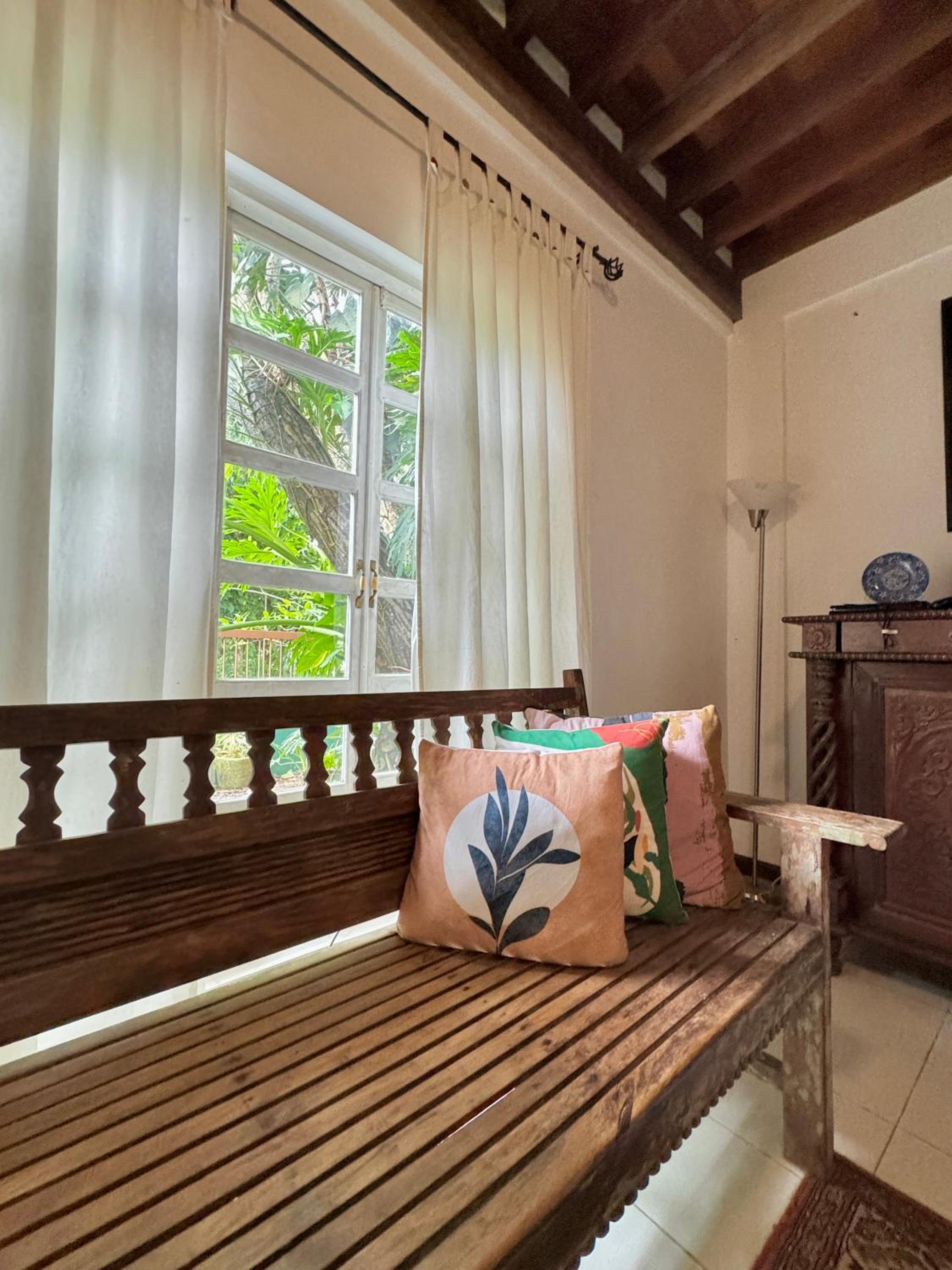 The Green Door Heritage Home - Tagaytay view 2
