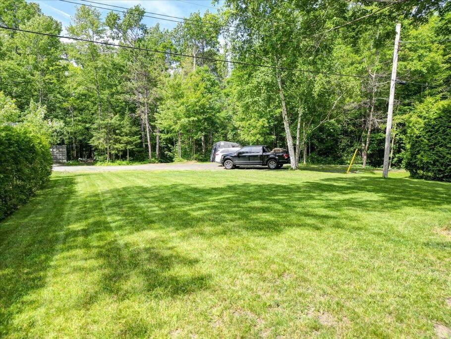 Cozy 3-Bdrm Waterfront Cottage