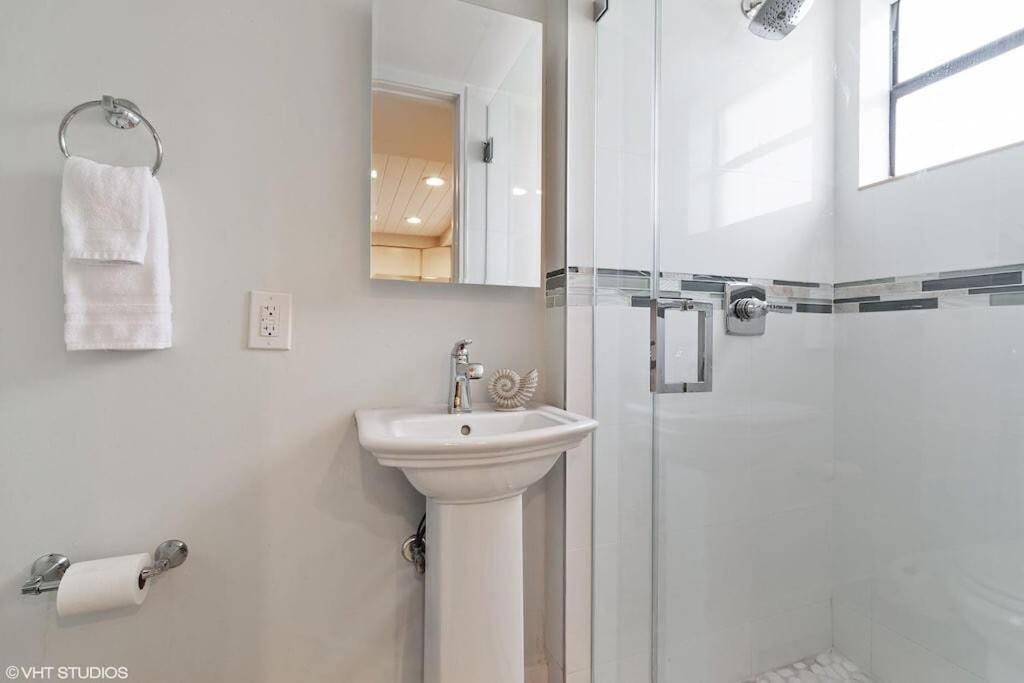 KAWAMA L4 in Key Largo, Beach, Lagoon, Pools, Tennis and Free Bikes view 3