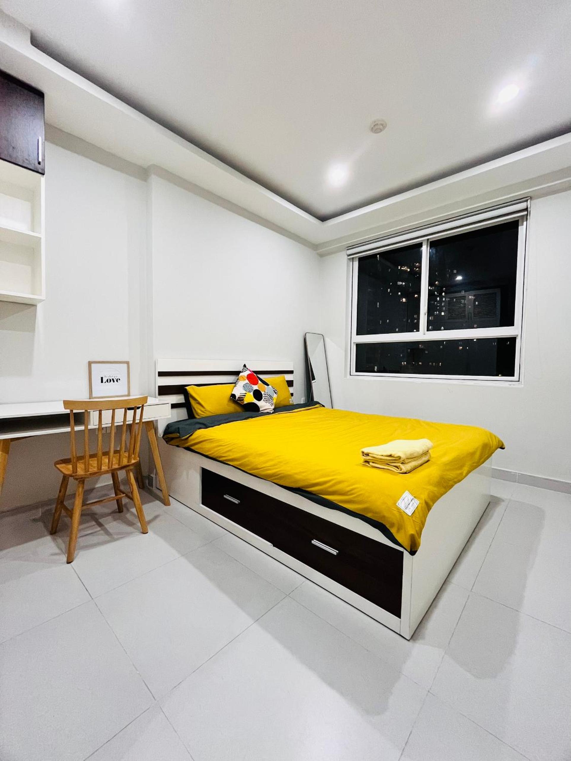 Kirakuan Luxury 2BR Pool/Gym