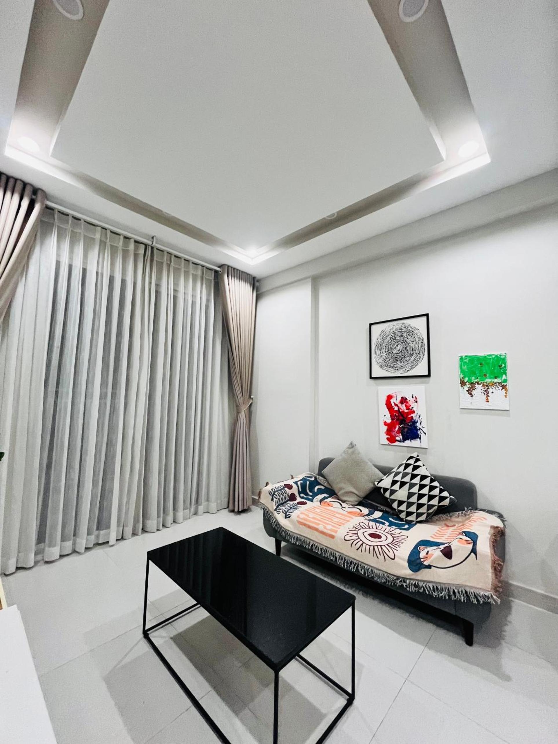 Kirakuan Luxury 2BR Pool/Gym