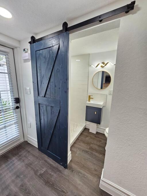 The Hideaway DT Orlando Tiny Home w Free Parking