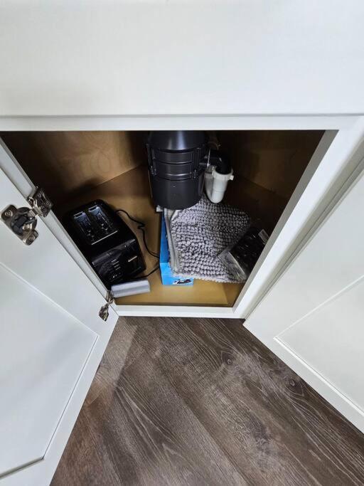 The Hideaway DT Orlando Tiny Home w Free Parking