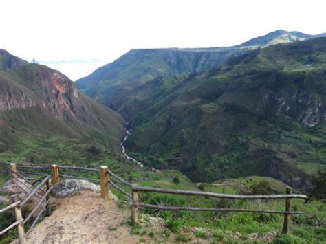 Taski Wasi Mirador del Cóndor Andino