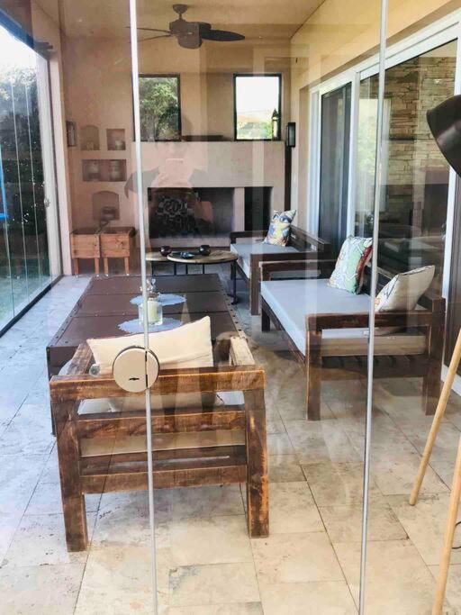 Hermosa casa lago, piscina en barrio privado Tigre