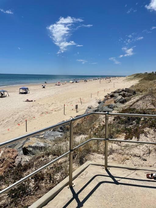 Sunset Sands on Esplanade By Host Solutions