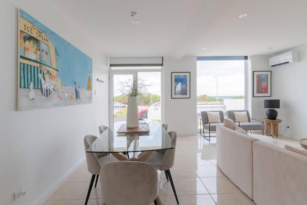 Sunset Sands on Esplanade By Host Solutions