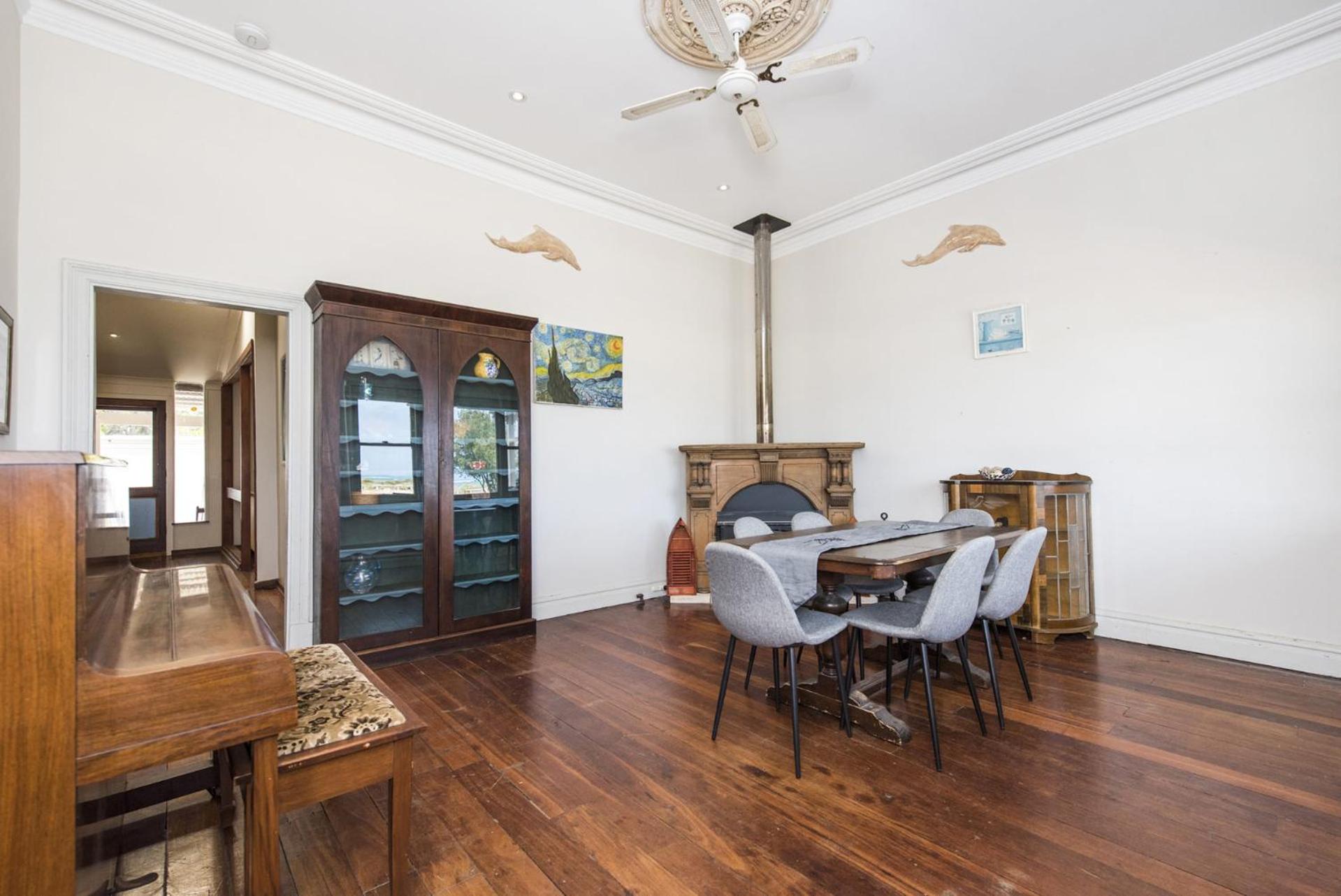 Docs Cottage - Ocean Views