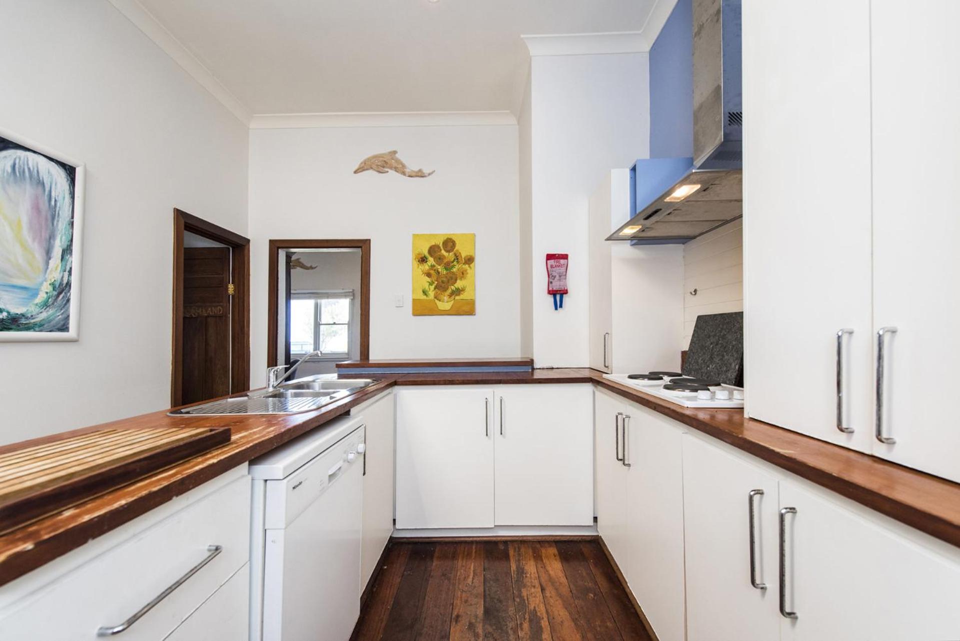 Docs Cottage - Ocean Views