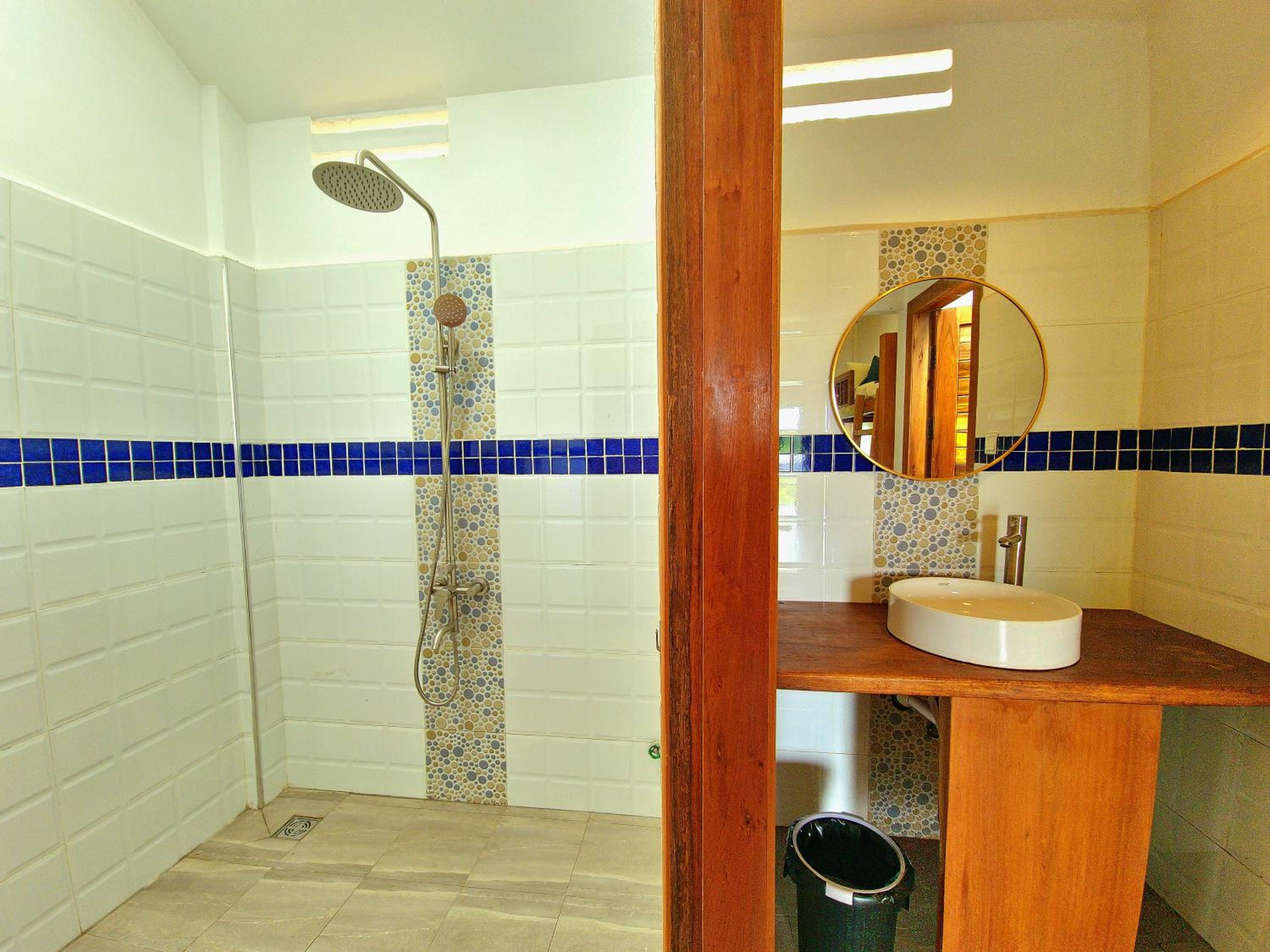 Photo 36