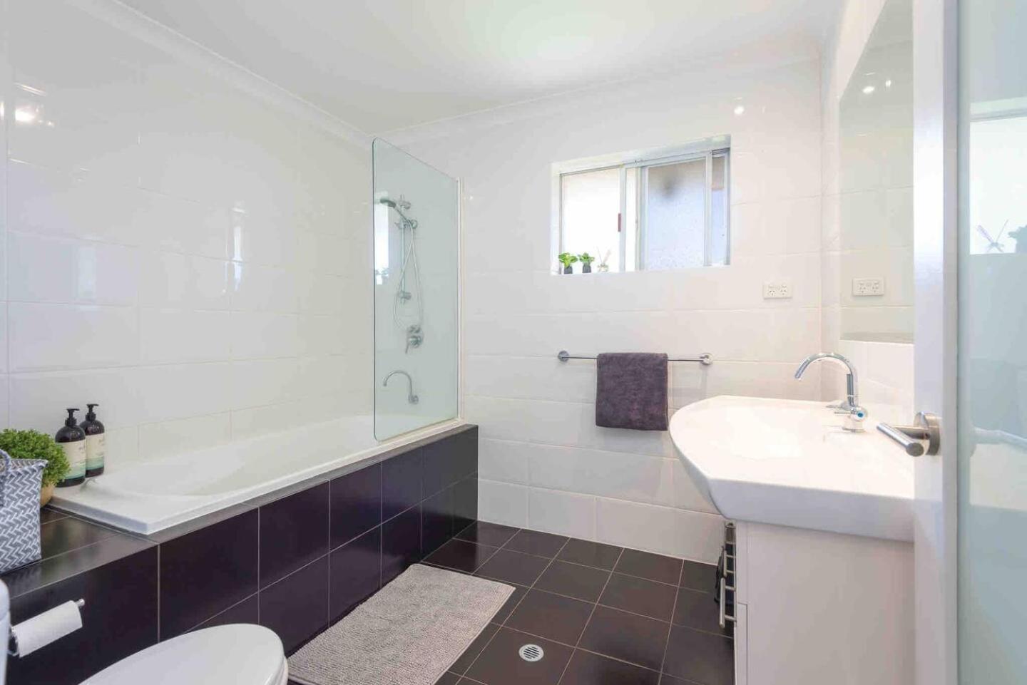 Lucys Place Swan BnB Management