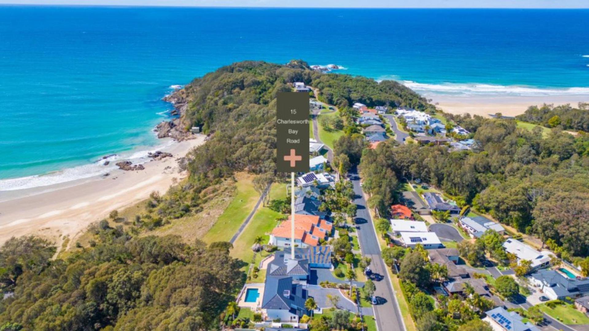 Charlesworth 15 - Beach Reserve, Amazing Views, Walk to Resorts, Sleeps 15