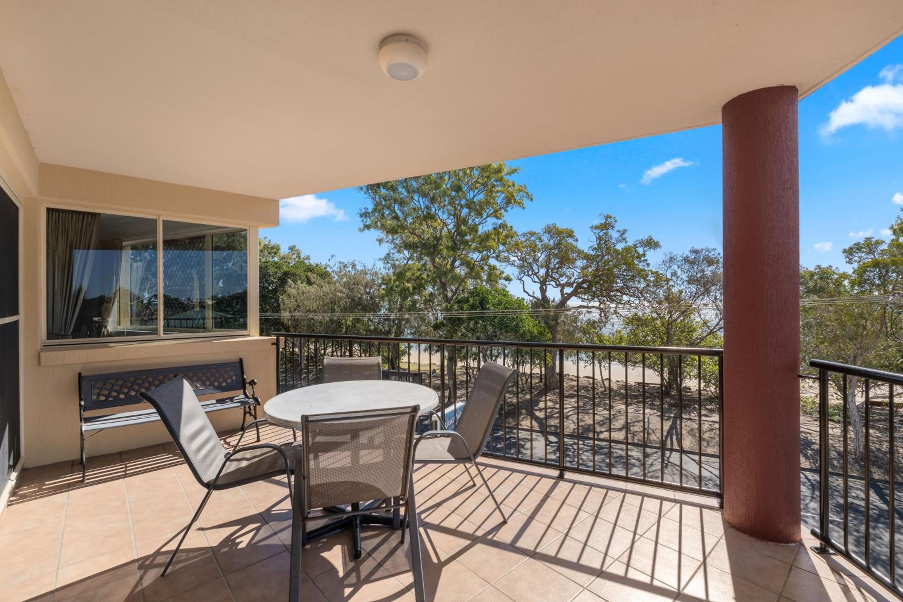 Alexander Beachfront Apartments