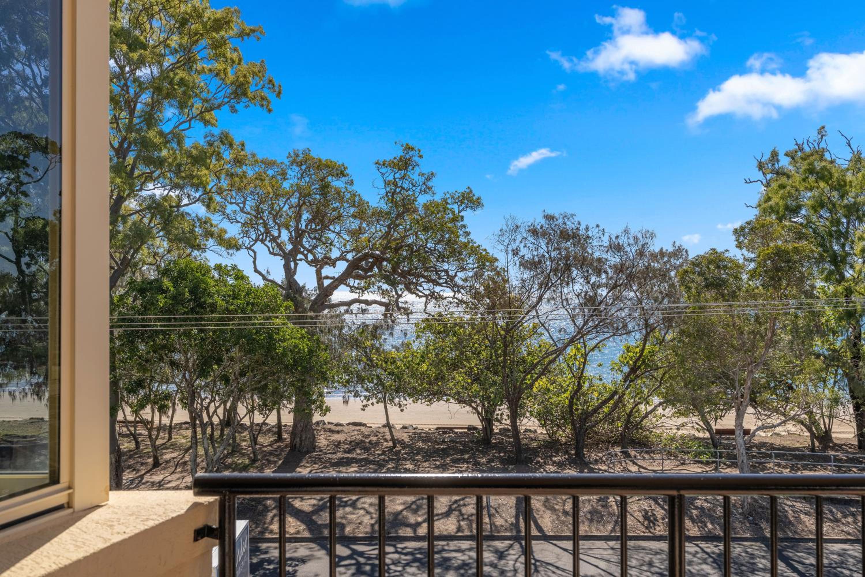 Alexander Beachfront Apartments