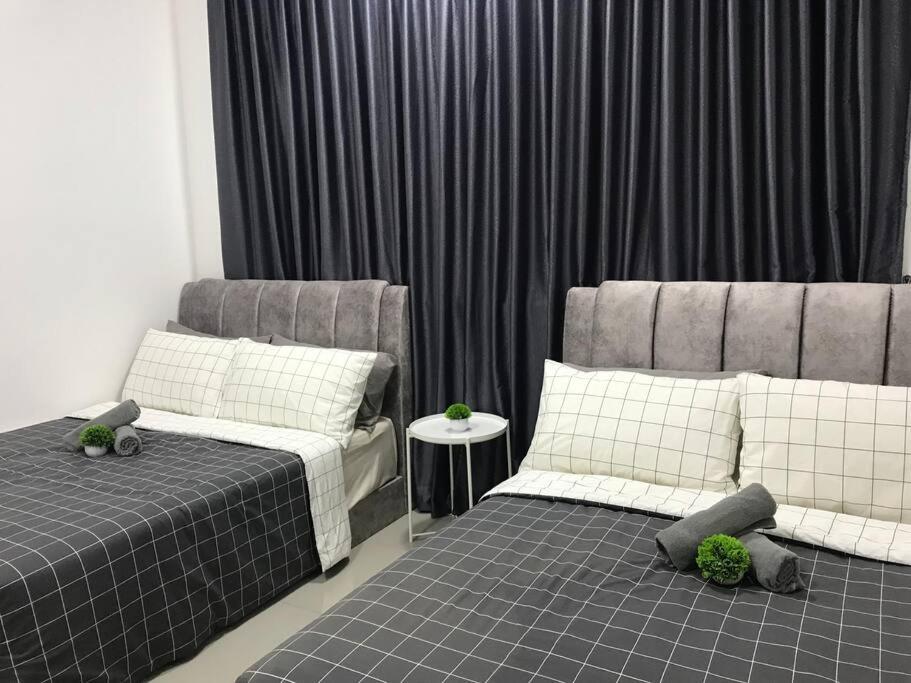 Sweet Hut Homestay Amber Cove 32Flr 2BR 6Pax view 4