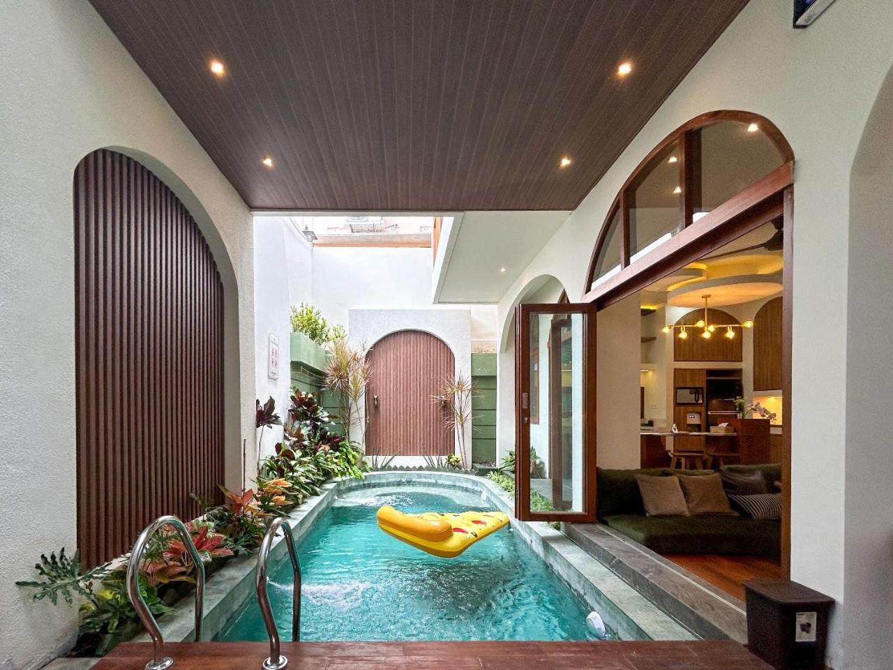 Landmark Villas
