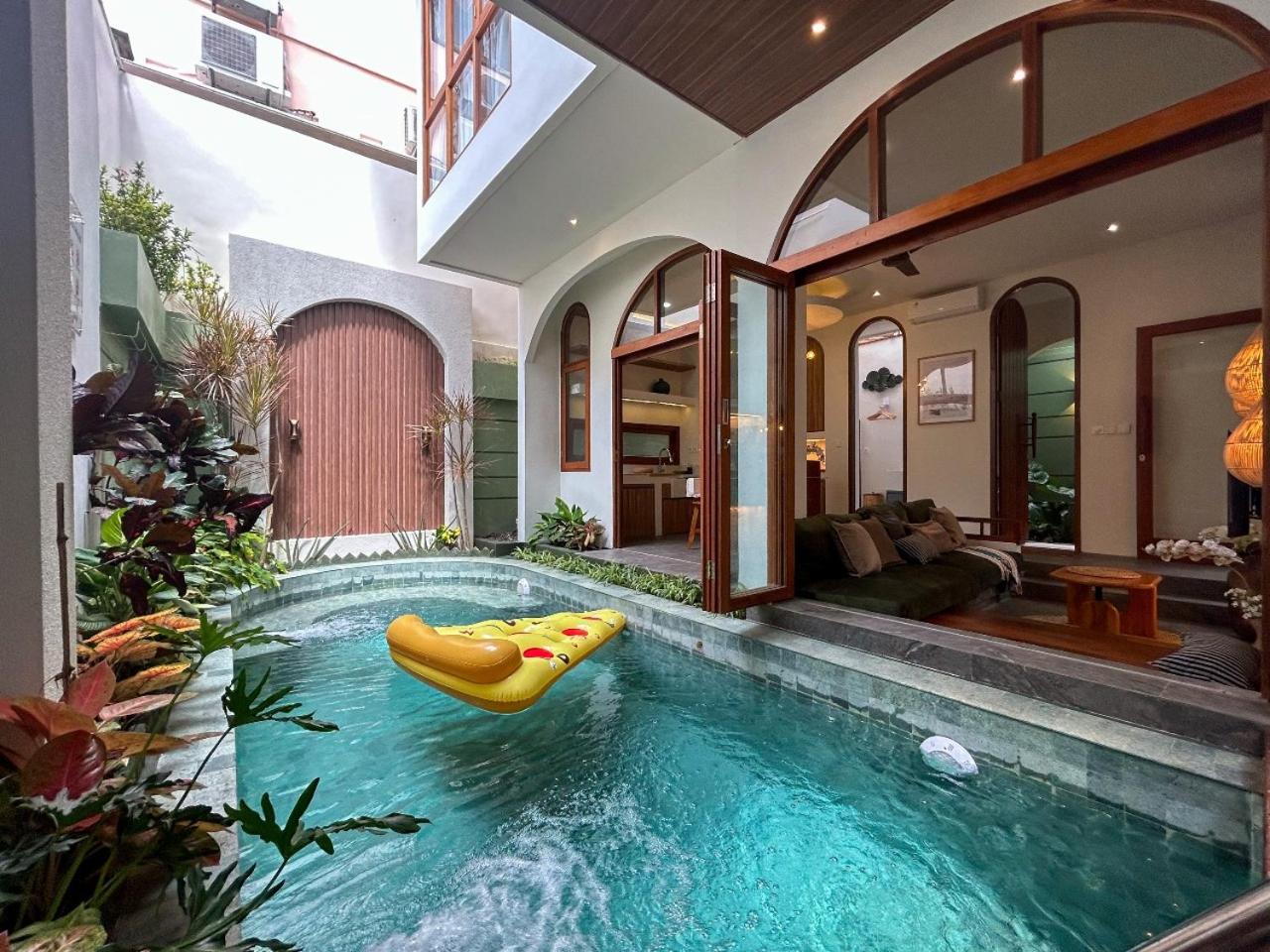 Landmark Villas