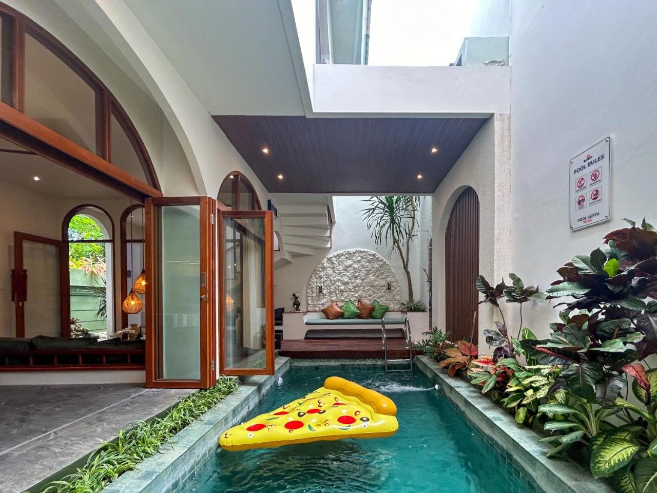 Landmark Villas