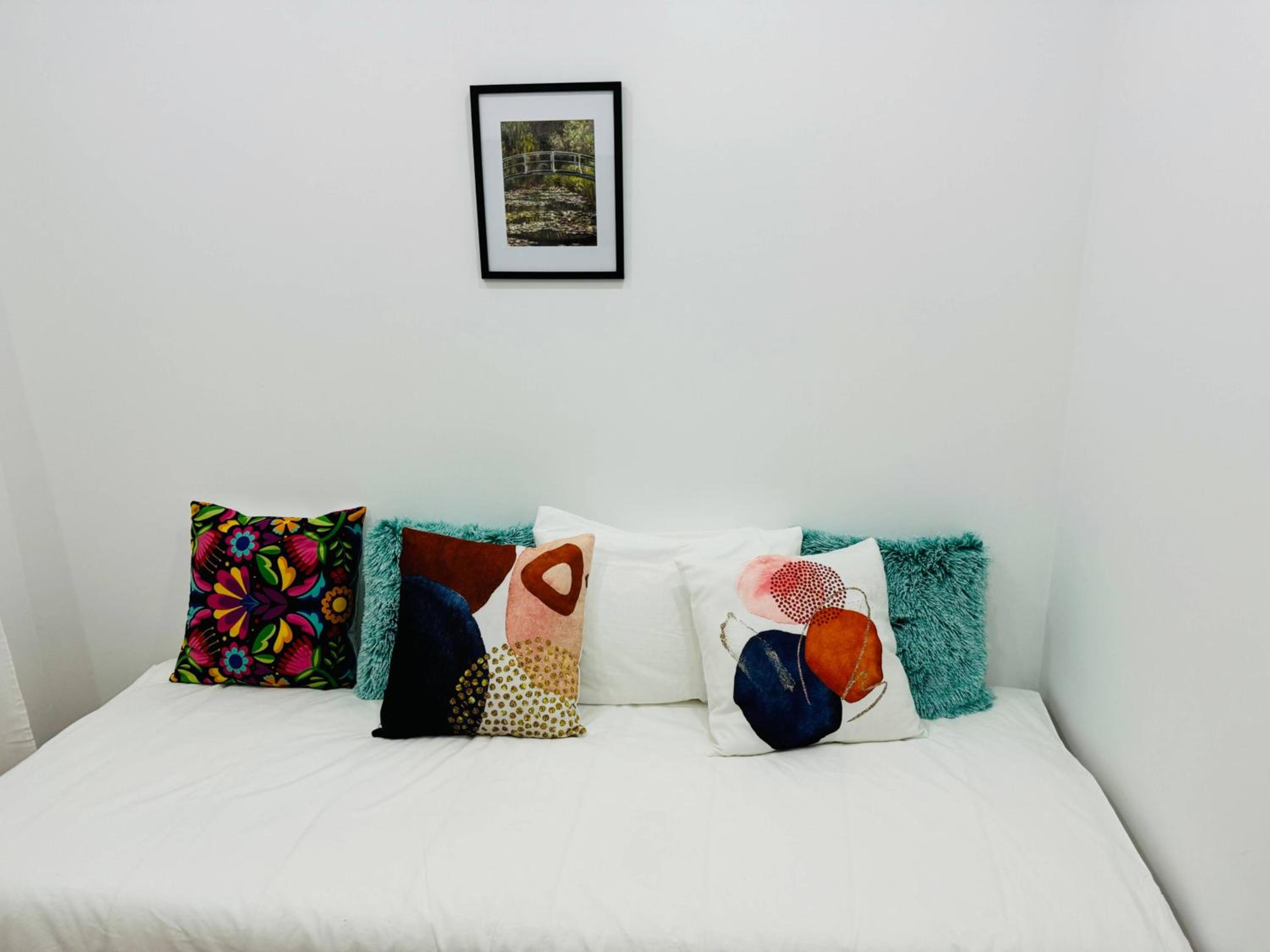 River 2-Bedroom Apartment with Terrace in Alcântara