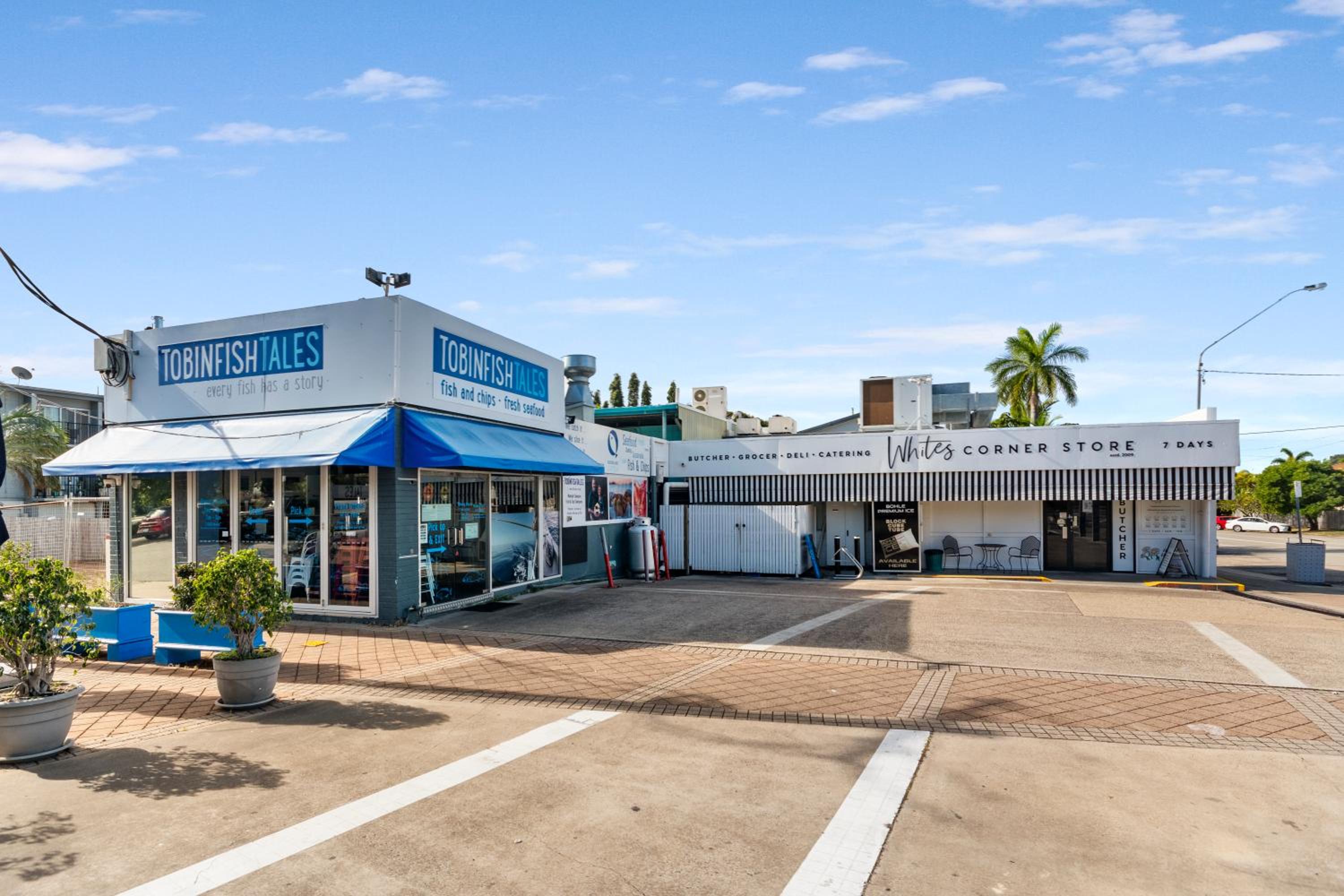 Castle Crest Motel