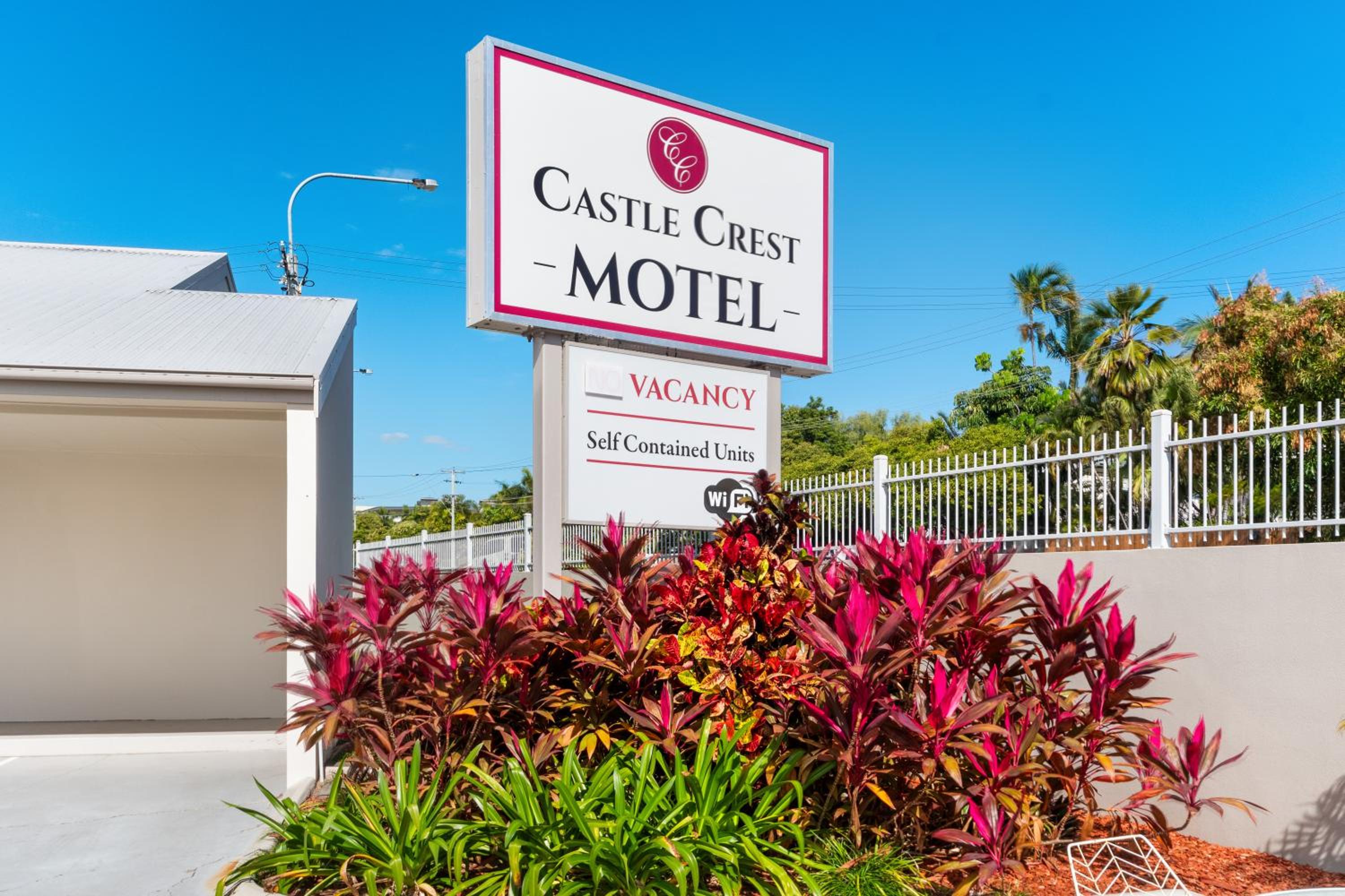 Castle Crest Motel