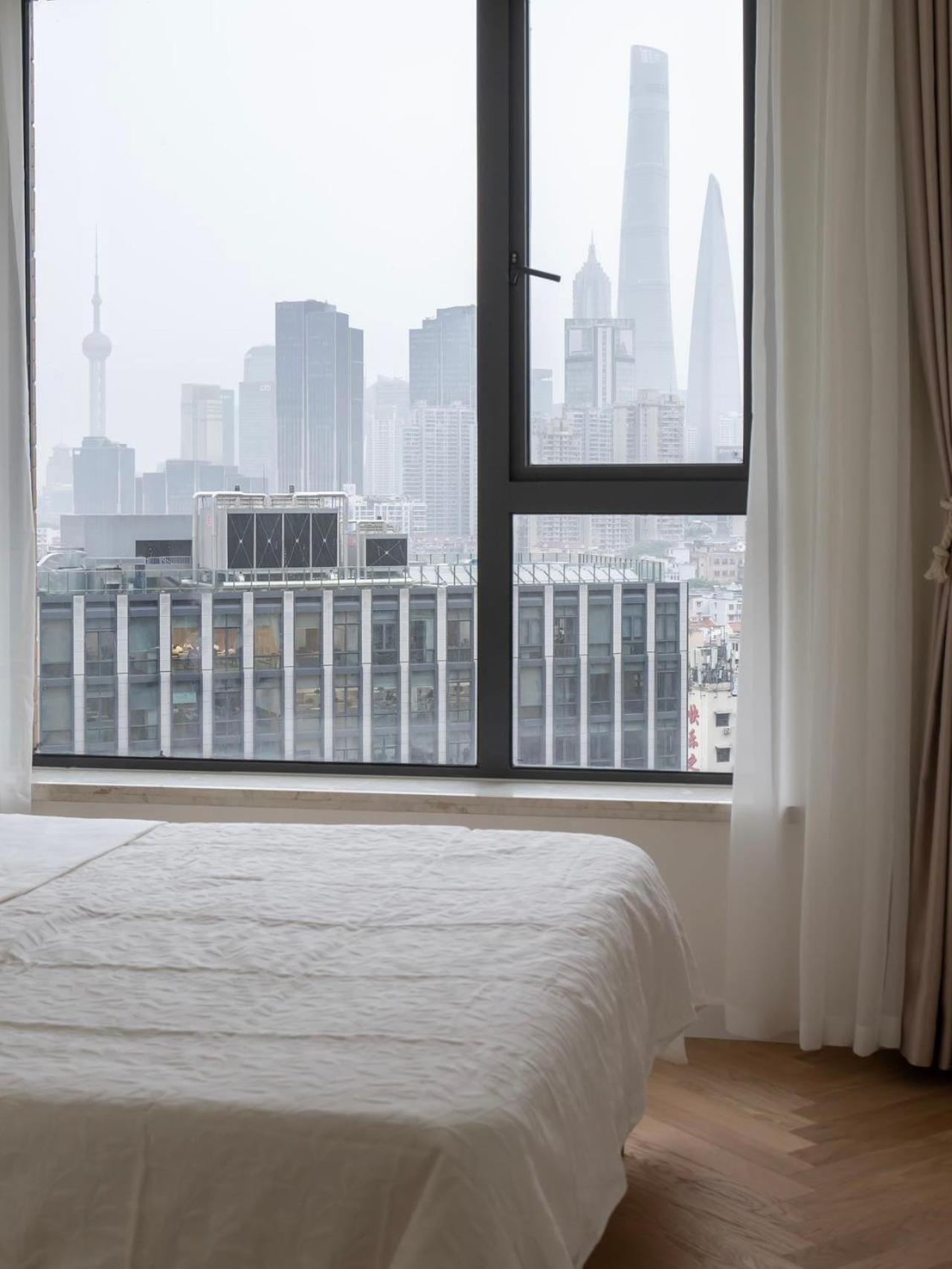 In the City of Center with Bund View and Orient-al Pearl TV Tower View