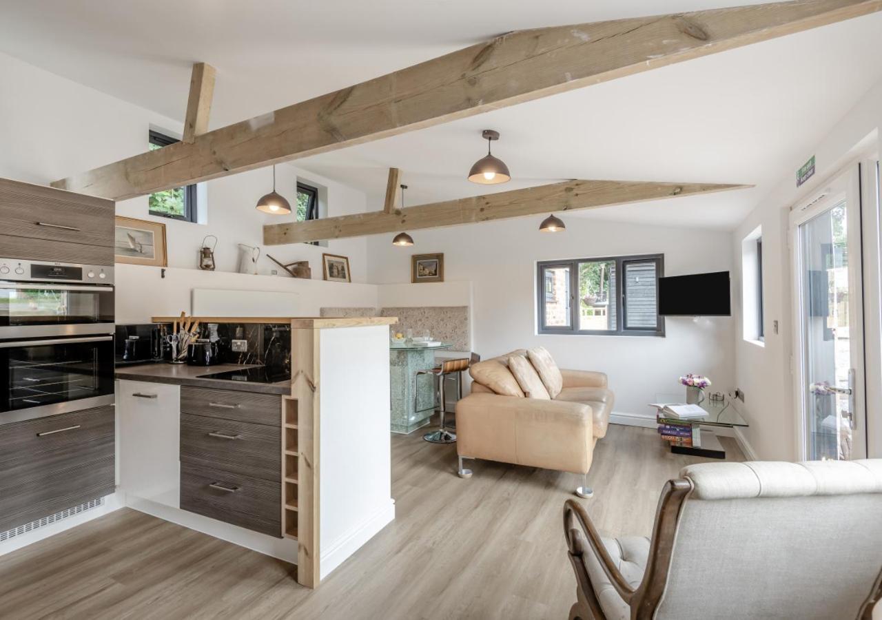 The Goat Shed - West Farleigh view 3