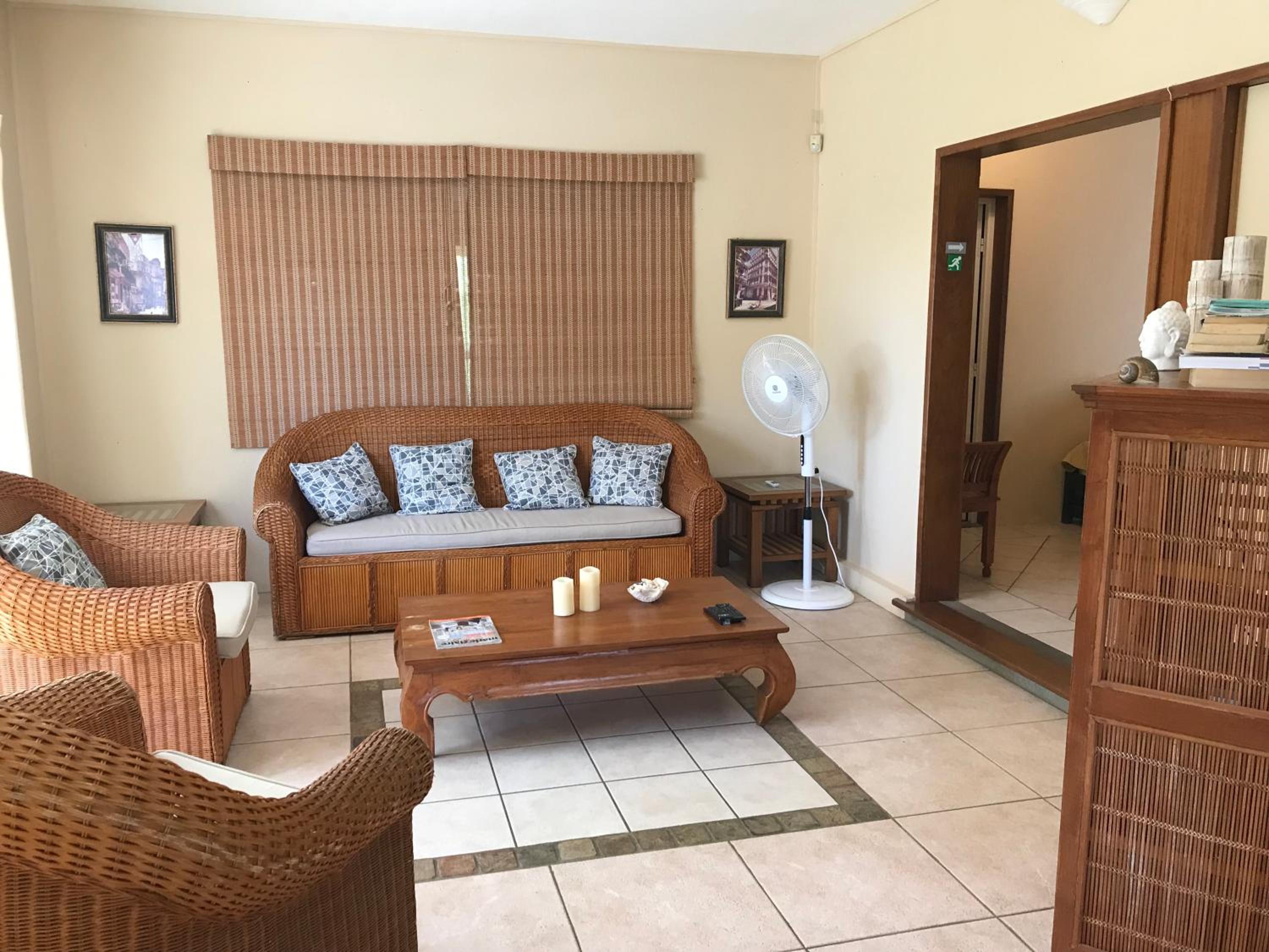 Tropical Apartment photo 2