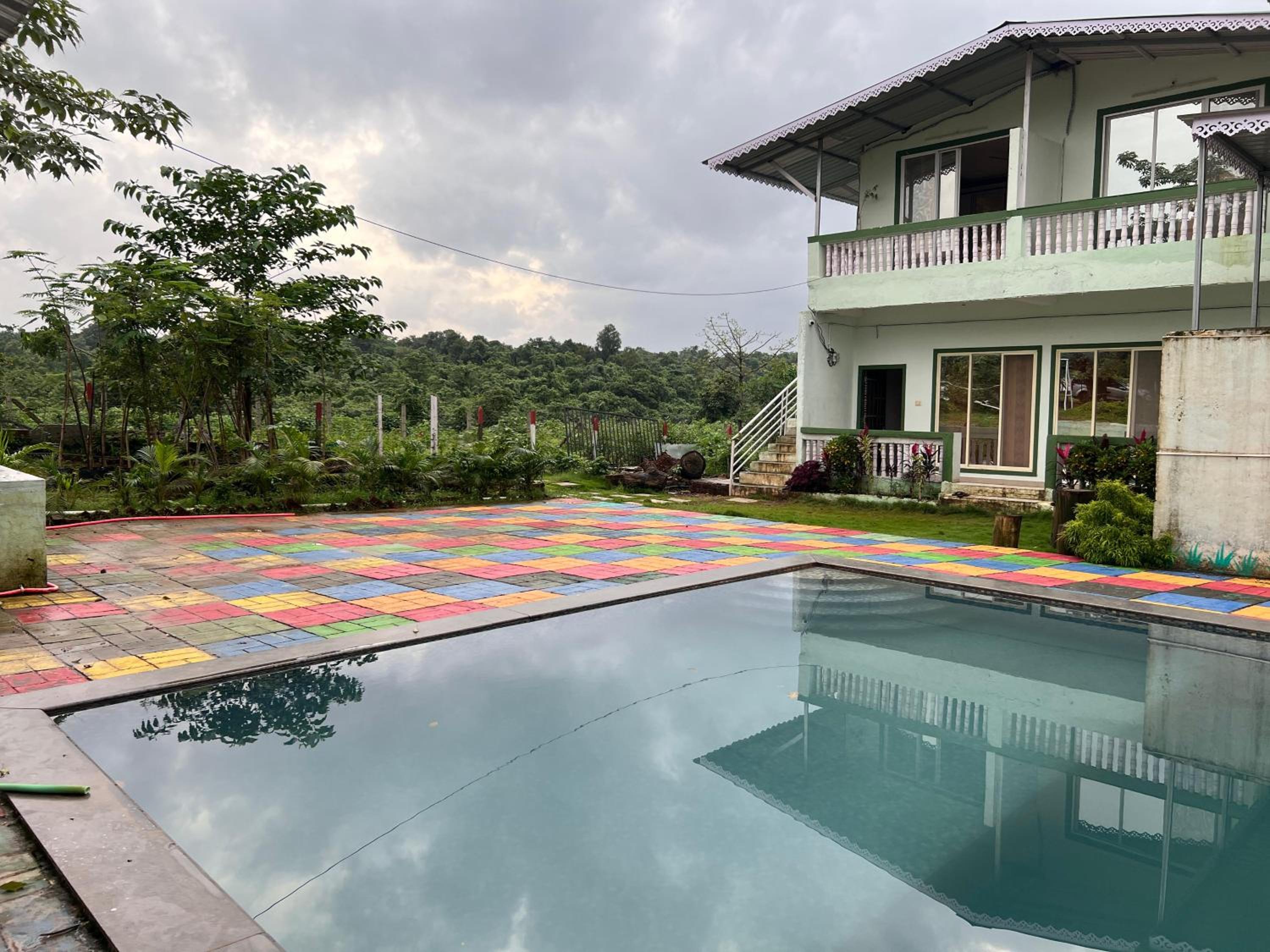 Mikunj Farms Karjat