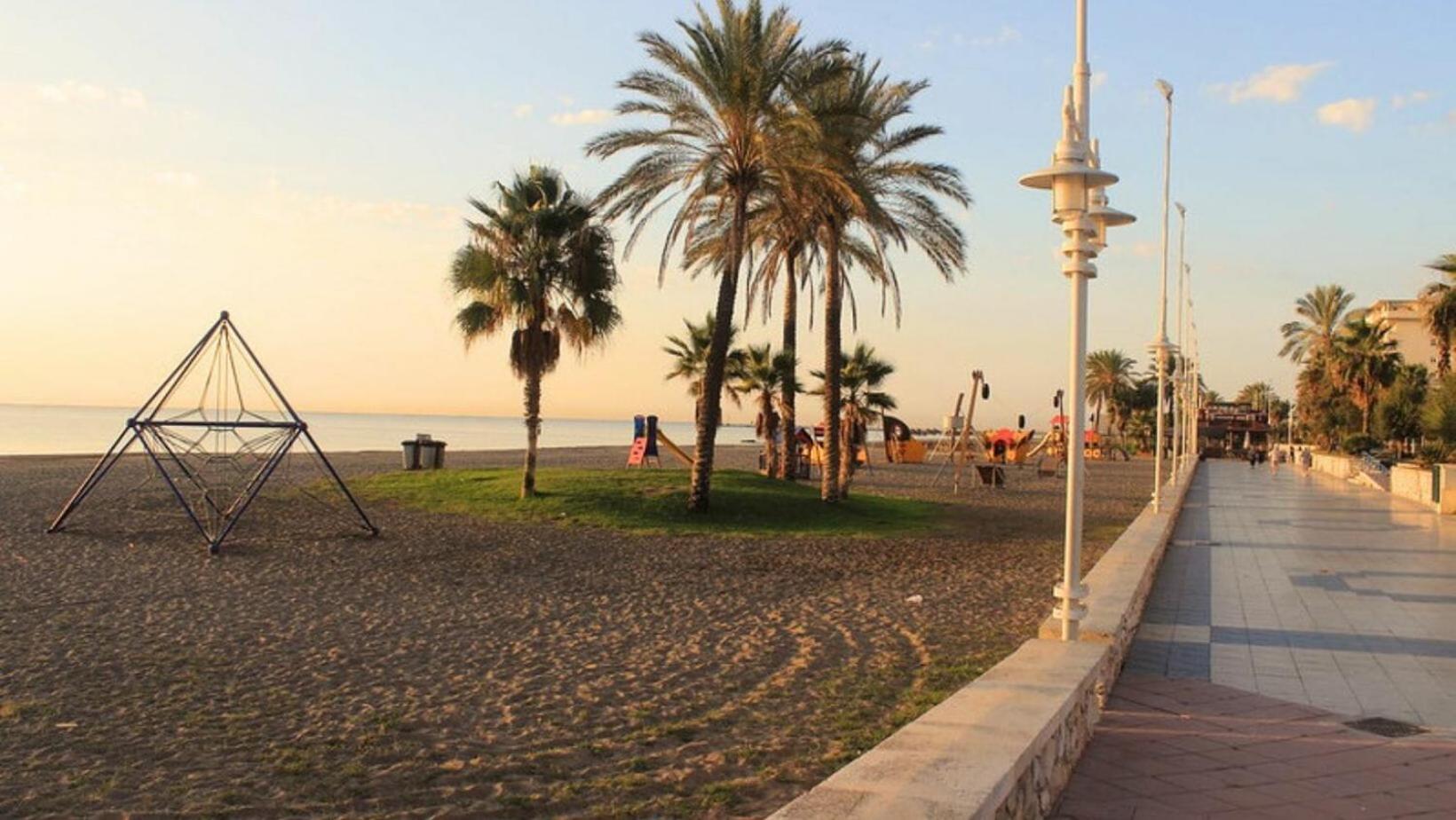 Chalet en Primera Línea de Playa