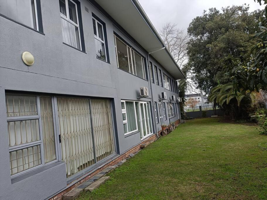 #Spacious Cozy Stay- Free parking view 2